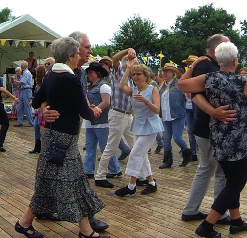 Dansveckorna i Lomma 14 juli 4 augusti Massor av dans i tre veckor! Dansveckorna bjuder på danskvällar med olika former av sällskapsdans och workshops i olika stilar.