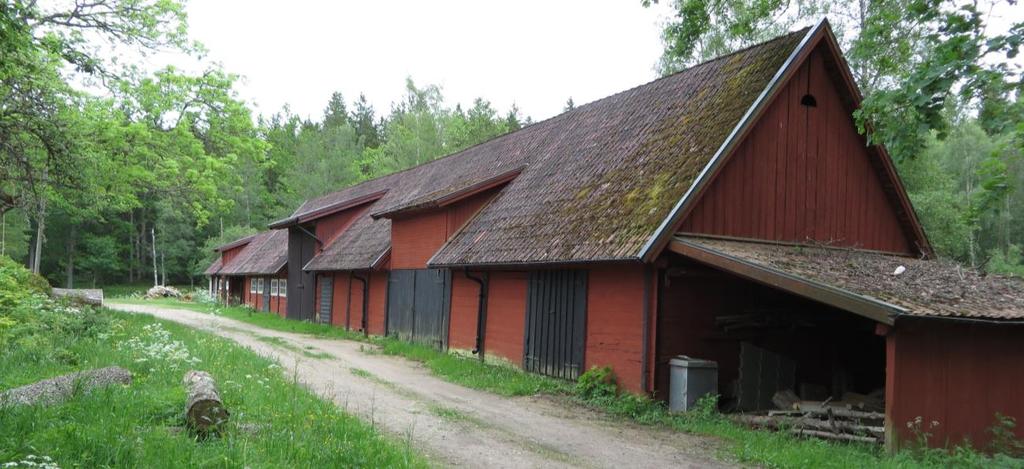 Till miljön på Ekeboryd 1:4 hör också en traditionell