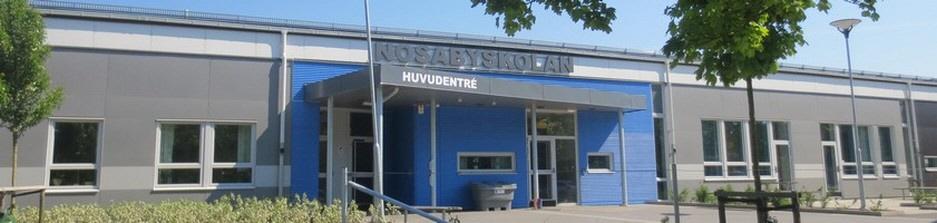 Fakulteten för landskapsarkitektur, trädgårdsoch växtproduktionsvetenskap Högstadieelevers upplevelser och användning av en nutida skolgård Inspiration för skolgårdsutveckling