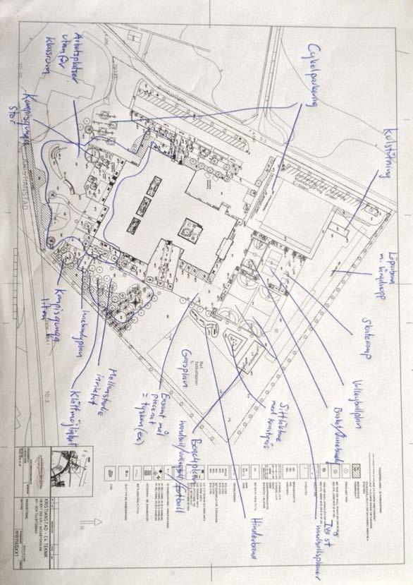 Bild 3. Planritning över skolgården. Höstterminen 2014 gick cirka 400 elever på skolan, fördelade på 15 klasser i årskurserna 4 till 9.