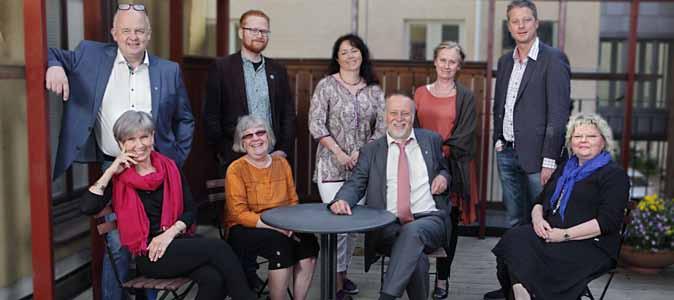 Verksamhetsberättelse 2010 2012 23 Förtroendevalda och tjänstemän per december 2012 bilaga 3 Bakre raden från vänster: Anders Wahlberg, Brjánn Ljótsson, Ulrika Sharifi, Maria Nermark och Magnus Rydén.