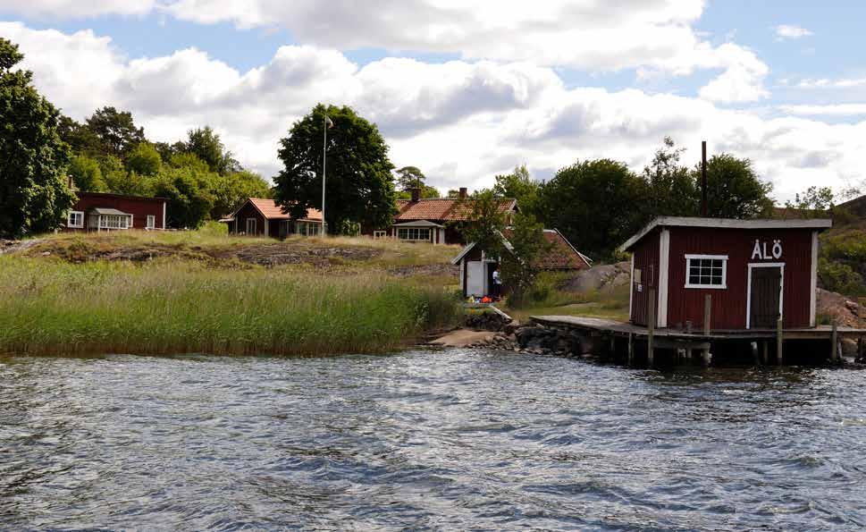 3 Förutsättningar NUTIDA SKÄRGÅRDEN Följande del redogör för skärgårdens nuläge och delas upp i norra, västra, östra, södra samt yttre skärgården. Se indelning på kartan nedan.