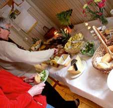 16.00. Vi börjar med en enkel frukost då du får information om dagen. Därefter går vi in i tystnaden. Under dagen erbjuder vi dig meditation, massage och samtal med präst/diakon.