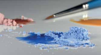Stain och Glaze bränning Stain-bränning görs med IPS Ivocolor Shade och/eller Essences, medan Glaze-bränning görs med IPS Ivocolor Glaze Powder/ FLUO eller IPS Ivocolor Glaze Paste/FLUO.