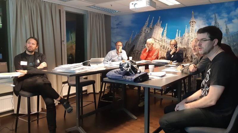 Arbetsgruppens uppdrag och sammansättning Uppdraget, mer detaljerat Att titta på vilka effekter och konsekvenser en större skala kan få, både på kort och lång sikt, utifrån olika perspektiv