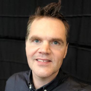 Kjell Eriksson, moderator, Kjelleman 25 miljoner i skadeståndskrav efter branden 1 januari 2017 brinner Sandsbroskolan i Växjö till en kostnad av 25 miljoner kronor.