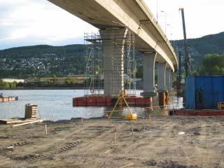 Exempel i fält Vänster: Bro med efterspänd betong.