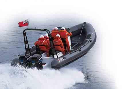 PT 50/650/750/850 Professional Det här är en båtserie för professionellt yrkesbruk.