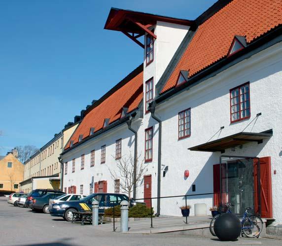 Årsredovisning 2004 Mål 4: Kontroller för förhindrande av storskalig illegal införsel av alkohol- och tobaksvaror skall ges högsta prioritet.