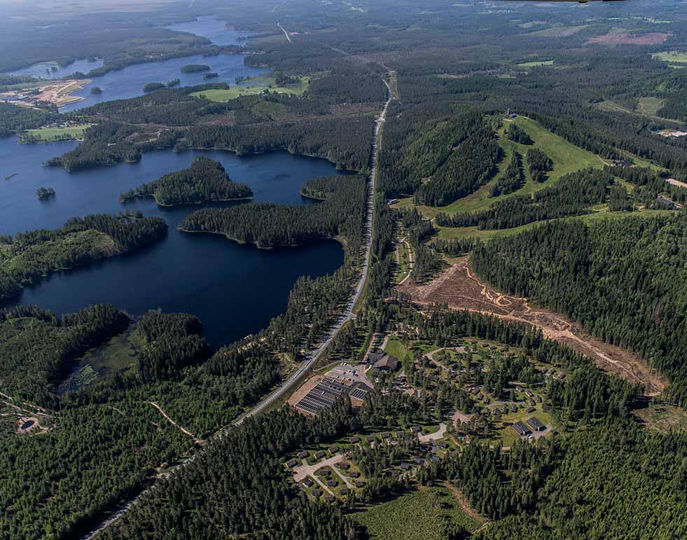 Kommunen ska enligt Lag (2003:778) om skydd mot redan i samhällsplaneringen kan stora och små olyck- utvidgning av industriområden.