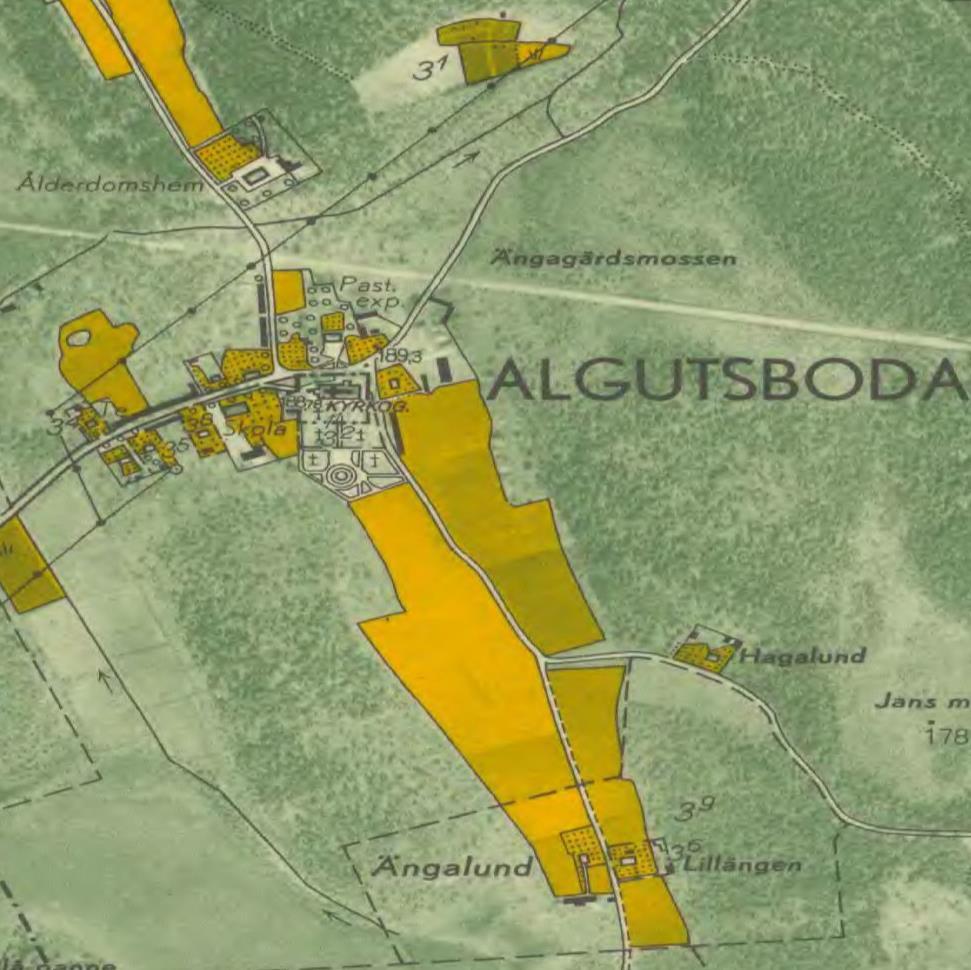 På denna syns också ålderdomshemmet, prästgården och torpet Ängalund.