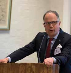 sid 2/6 Torbjörn Larsson ny ordförande i Jägareförbundet Torbjörn Larsson valdes på lördagen till ny ordförande i Svenska Jägareförbundet av en enig förbundsårsstämma.