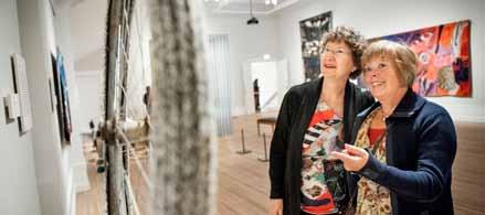 Utställningen innehöll också verk från några av de största
