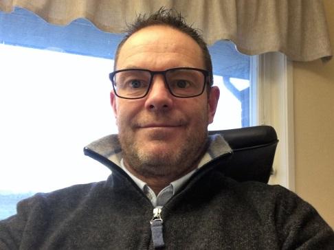 Valberedningens förslag till nya ledamöter i distriktsstyrelsen Patrik Annervi 47år, från Falkenberg, valberedningens förslag till ny ledamot för 2 år.