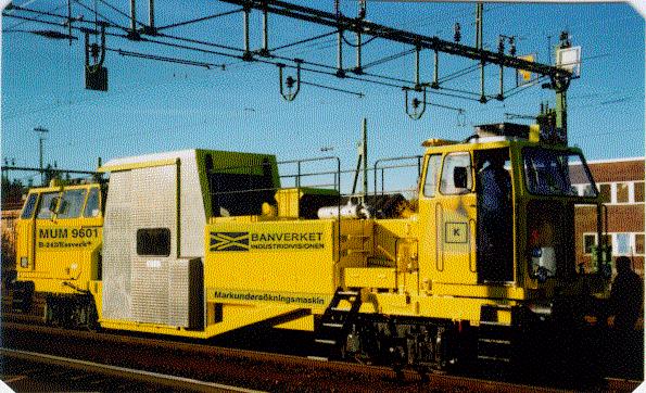 Registrerade parametrar är tjocklek, materialtyp och graden av förorening för överballasten samt materialtyp och lagerfördelning för underballast.