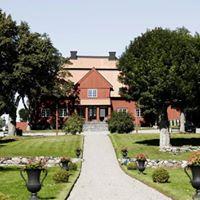 Vi känner Ornö väldigt väl. Min hustru Katarina är tredje generationens Ornöbo och jag har varit på ön i 20 år.