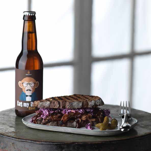 Eat my Brew Stout Southern Pulled Pork Sandwich 8 skivor Eat my Brew Stout, grillade 400 500 g Pulled pork 1 2 msk Äppelcidervinäger ½ tsk Chili flakes 1 2 droppar Hot sauce t ex Louisana, Tabasco,