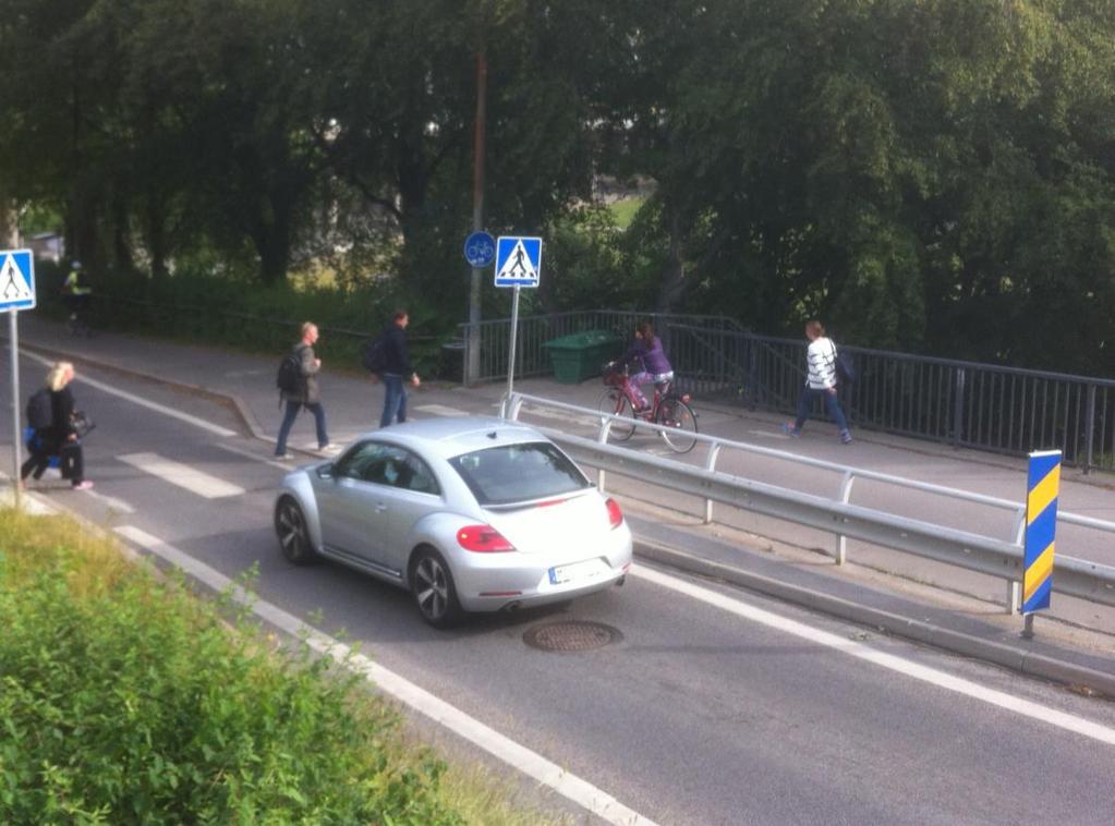 Trafikkontoret 2015-11-28 Sida 5 (12) Figur 4. Vy över det norra övergångstället Figur 5.