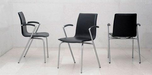 Designat av Jørgen Posborg >9556-< ' ' +-./ Helklädd ' 4567.-8596-./5 Stapelhöjd inkl. -./5:+ Följande stolar + 10 cm +-./ 0122 341+50 607. 8+907.