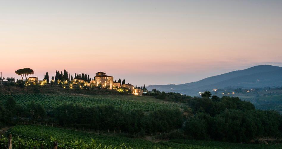 Efter många års boende på olika platser i olika länder var det alltså dags att slå sig ner nå-gonstans för gott och Toscana var den plats som familjen verkligen kände passade perfekt.