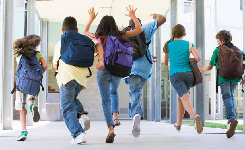 OM LEKTIONSMATERIALET I din hand håller du Verktygslådan 2. Precis som den första är den här ett lektionsmaterial som är tänkt att stödja dig som pedagog i arbetet med sociala och emotionella frågor.