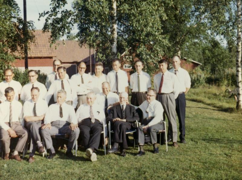 Bengt Erikssons kusiner. Foto från Ristorp i Frändefors. Längst bak: Karl-Anders Andersson, Laxfisket nr 1, Gösta Andersson, Öna nr 12, Telje Eriksson, Rotenäs nr 9, Gustav Andersson?