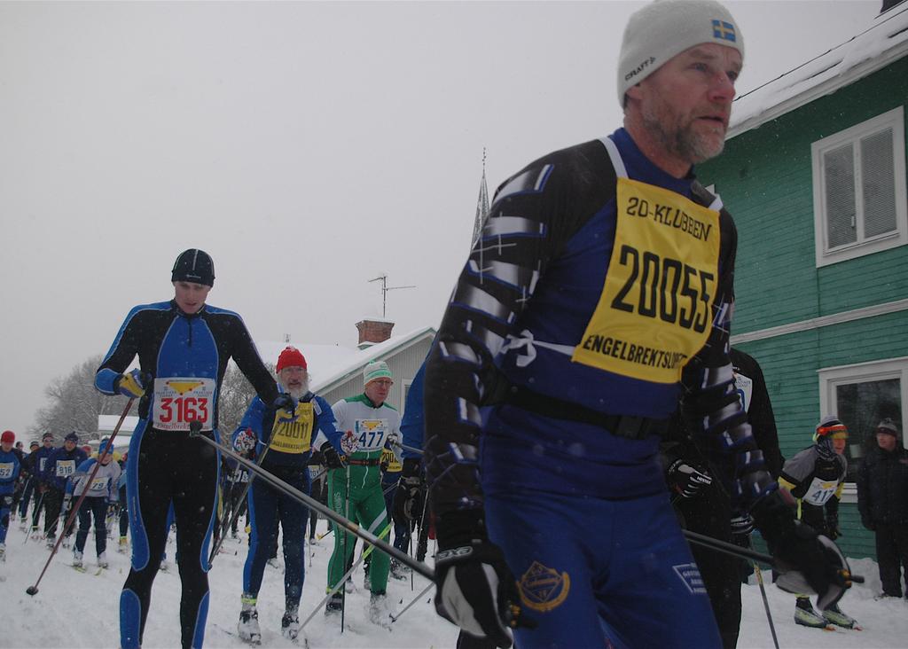 Engelbrektsveteranen Gunnar Klingberg vid starten tillsammans med 1300 andra åkare.