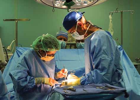 ANTIBIOTIKA ELLER OPERATION Framgångsrik behandling med antibiotika av patienter med appendicit visar att det inte alltid är nödvändigt att operera bort appendix.