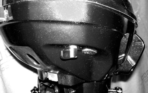 Motorn kan också stängas av genom att dra bort
