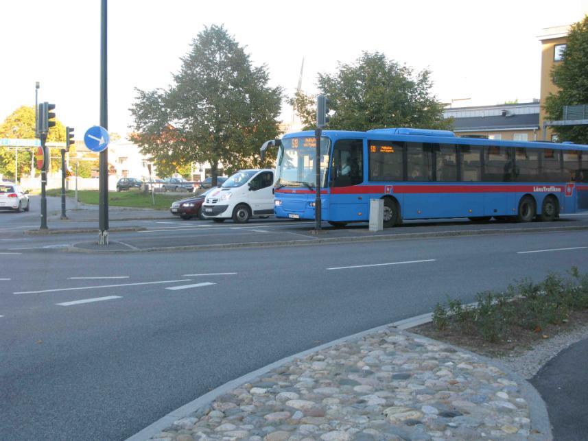 Fallgropar: Om tekniken ombord på bussarna inte är tillräckligt snabb Om datakommunikationen från buss till trafiksignal leder till fördröjningar Om rutinerna för att hantera t ex hållplatsflytt inte