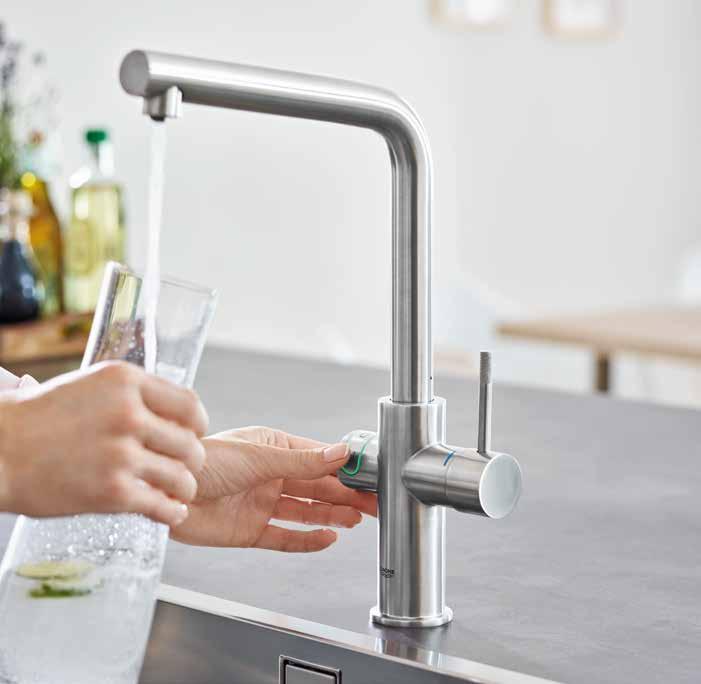 KÖKSINNOVATIONER GROHE BLUE HOME GROHE Blue Home Med vattenfilter, kylare och kolsyra. Vänster grepp ger även möjlighet för vanligt blandat vatten.