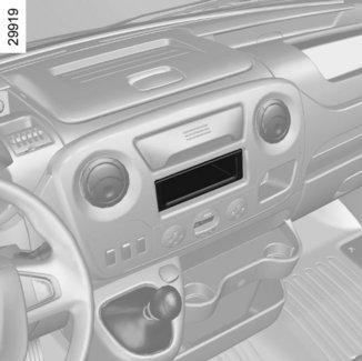 RADIOANLÄGGNING 1 2 Om din bil inte är utrustad med radiosystem kan du anskaffa följande: radio 1 Högtalare fram 2 (beroende på bil).