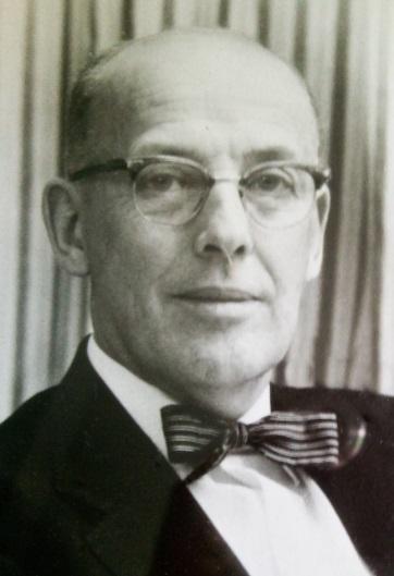 BILAGA 3 Folke Karl Gustav Odqvist Nedanstående biografi är i huvudsak från Svenskt biografiskt lexikon: 39 Född 1899 i Stockholm och död 1984 i Djursholm Studenten vid högre realläroverket å