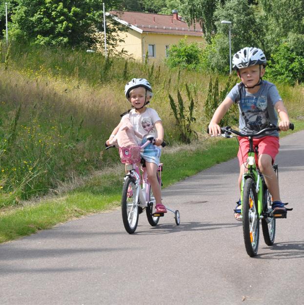 I dessa sammanhang beskrivs Partille som en del av regionens sammanhängande stadsområde, där centrala Partille såsom kommunens kärna är en regional knutpunkt och regiondelscentrum.