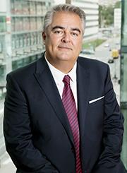 Vd Zdravko Markovski ett kvartal i nivå med föregående år Under mina första månader som VD för Svevia har jag mött stort kunnande och hög kompetens inom bolaget.