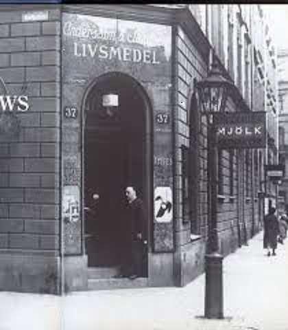 Kända personer År 1900 kom Anders Andersson 15 år gammal som springgosse till livsmedelsaffären