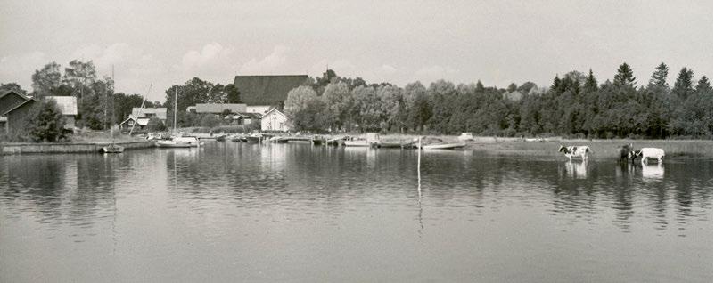 Bron över Ingå å jämte närliggande kvarter utgör vid sidan av kyrkan en viktig identitetsfaktor för Ingå kommun.