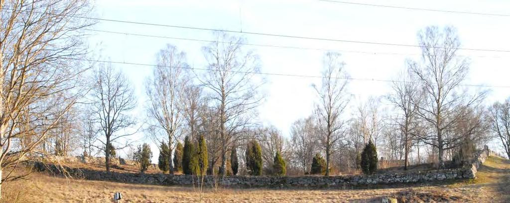 De breda skogsbältena ger en möjlighet för det tidigare oexploaterade landskapet att även efter exploateringen ge området identitet och bidra