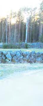 Längre mot sydost ligger bland annat fi na gårdar med hagmarksbeten och ädellövskogsinramning som Gökadal, Värmanshult och Skallavrak med dess kontakt med Ronnebyån.