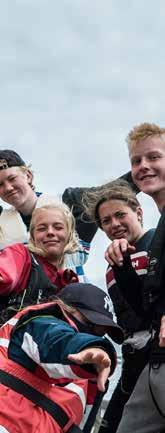 Räkna med traditionell vaktgång och några nattseglingar. Resa till och från seglingen ingår inte i kurspriset.