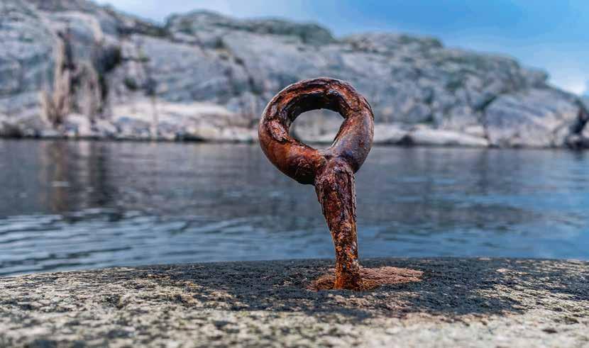Kryssarklubbens populära bojar! Alla våra bojar i Bohuslän är mycket uppskattade, men de kräver också mycket underhåll i form av ideellt arbete av Hamnoch Ankarplatskommittén.