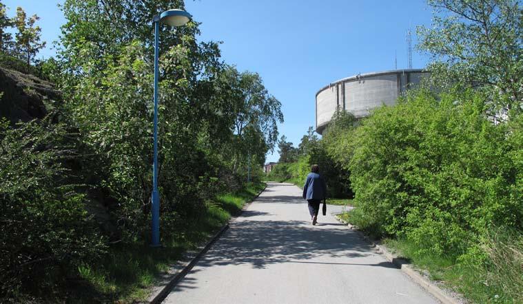 . FÖLLIGEGÅGE STORLEK: Ca 0,5 Ha KARAKTÄR: Parkstråk SOCIALA VÄRDE: Grön oas, promenader Bevara och utveckla nuvarande karaktär och värden.
