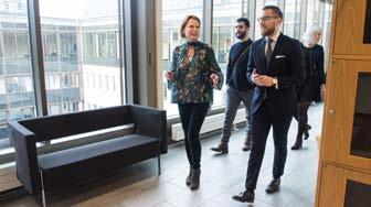 Producerad av Domstolsverket Diarienummer 2067-2017 OMSLAGSBILD Jämställdhetsminister Åsa Regnér besökte i februari 2018 Förvaltningsrätten i Karlstad, som är en av pilotdomstolarna i