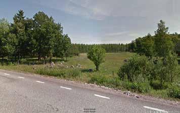Överskott på massor som inte håller kvalitet för att användas som fyllning för vägen skulle kunna användas för att flacka ut slänter och bakslänter.