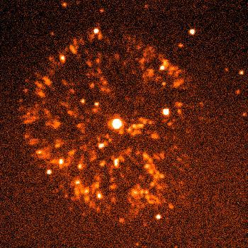 Observerade klassiska novor Nova Persei (1901): Ukastat debris v ~ 1000