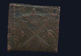 972 * Gustav II Adolf. Öre (klipping) 1626. SM 126. 1+)(1/1+ korroderad. 600 977 * Kristina. 2 mark utan år. SM 63b.