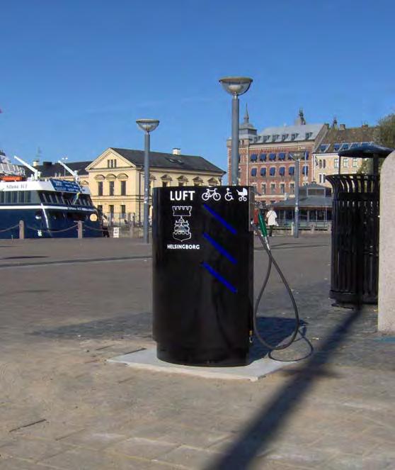 01-030-010-000 en som ett attraktivt inslag i gatumiljön Som ett led i att göra det mera attraktivt att cykla har den här cykelpumpen tagits fram.