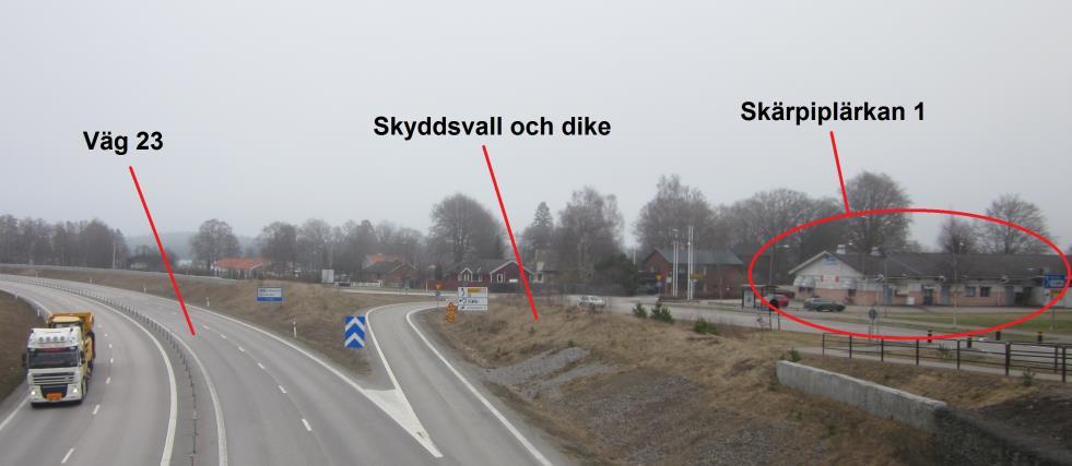 Fastigheten förväntas inrymma två stycken flerbostadshus i två och tre plan med sammanlagt 24 lägenheter. Förråd och parkeringsplatser planeras mot Furumovägen, sydöst om flerbostadshusen.