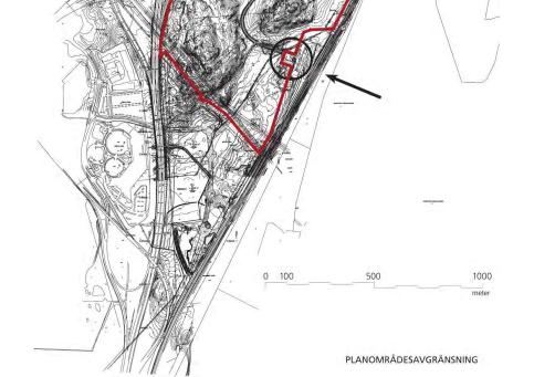65 Arlandabanan Väg E 4 Figur 2 flygfoto över aktuellt planområde med de aktuella riskkällorna utmärkta, [3].