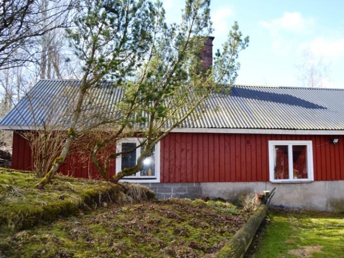 L a d u g å r d Isolerad hall H a l l e n ä r e n Te c t u m f r i b ä r a n d e s t å l h a l l u p p f ö r d å r 2 0 1 1 p å i s o l e r a